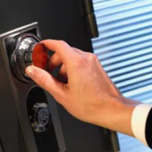 Astoria Locksmith Service Astoria, NY 718-971-9700 Astoria Locksmith Service Astoria, NY 718-971-9700 - sb-com-01